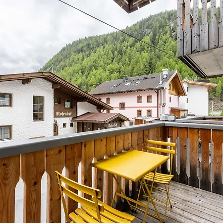 Konukevi Keyone Homes Zwieselstein